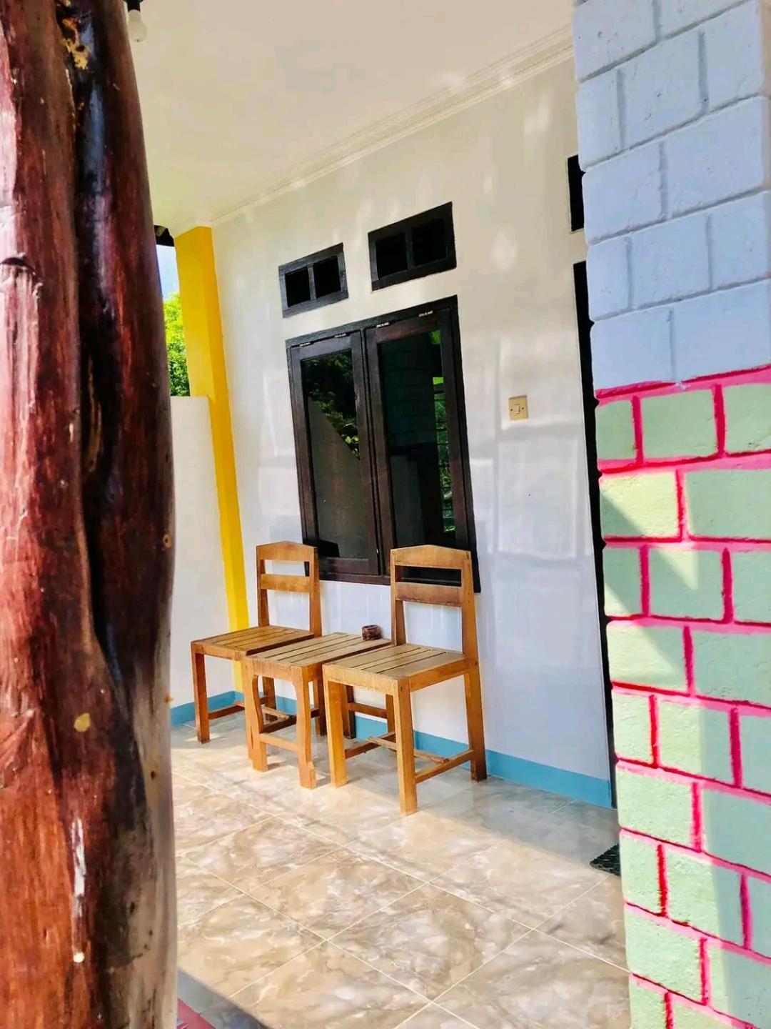 Breeze Hostel Kuta  エクステリア 写真