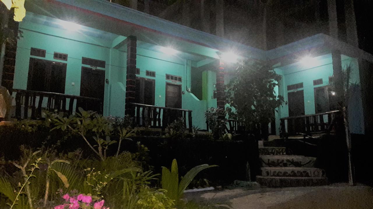 Breeze Hostel Kuta  エクステリア 写真