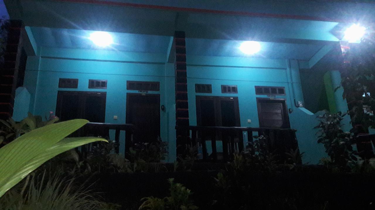 Breeze Hostel Kuta  エクステリア 写真
