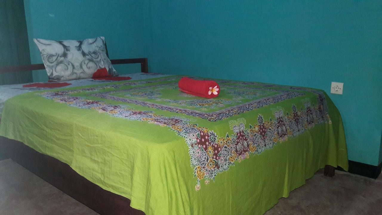 Breeze Hostel Kuta  エクステリア 写真