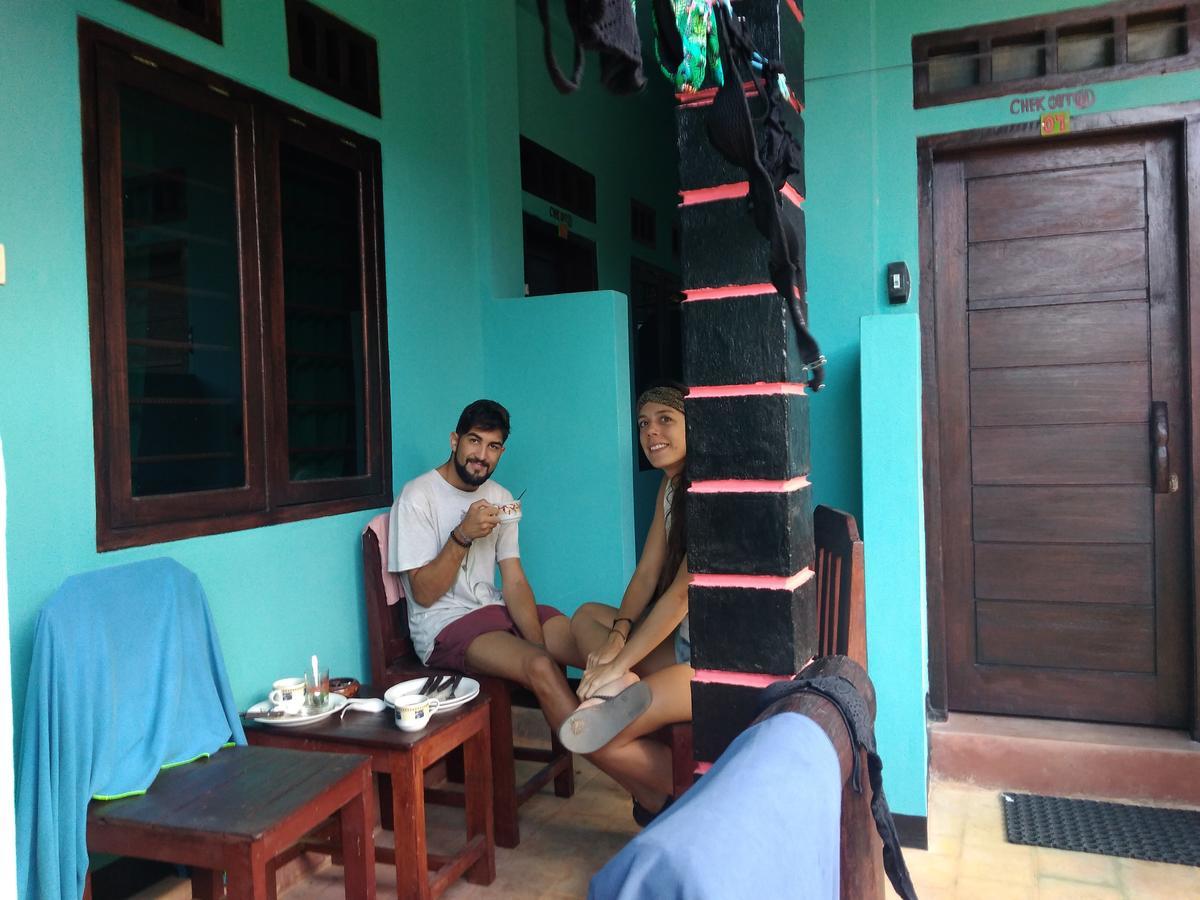 Breeze Hostel Kuta  エクステリア 写真