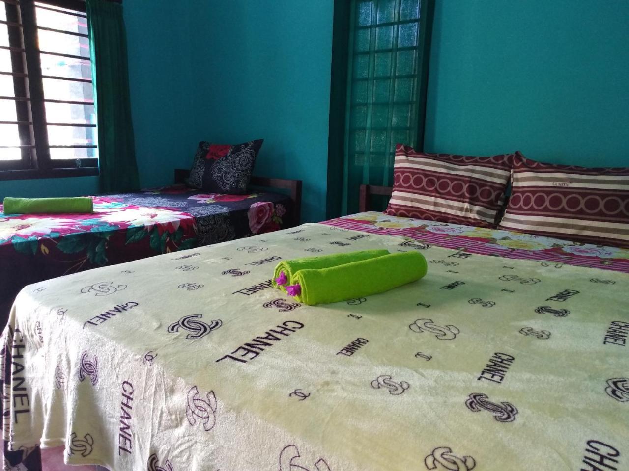 Breeze Hostel Kuta  エクステリア 写真