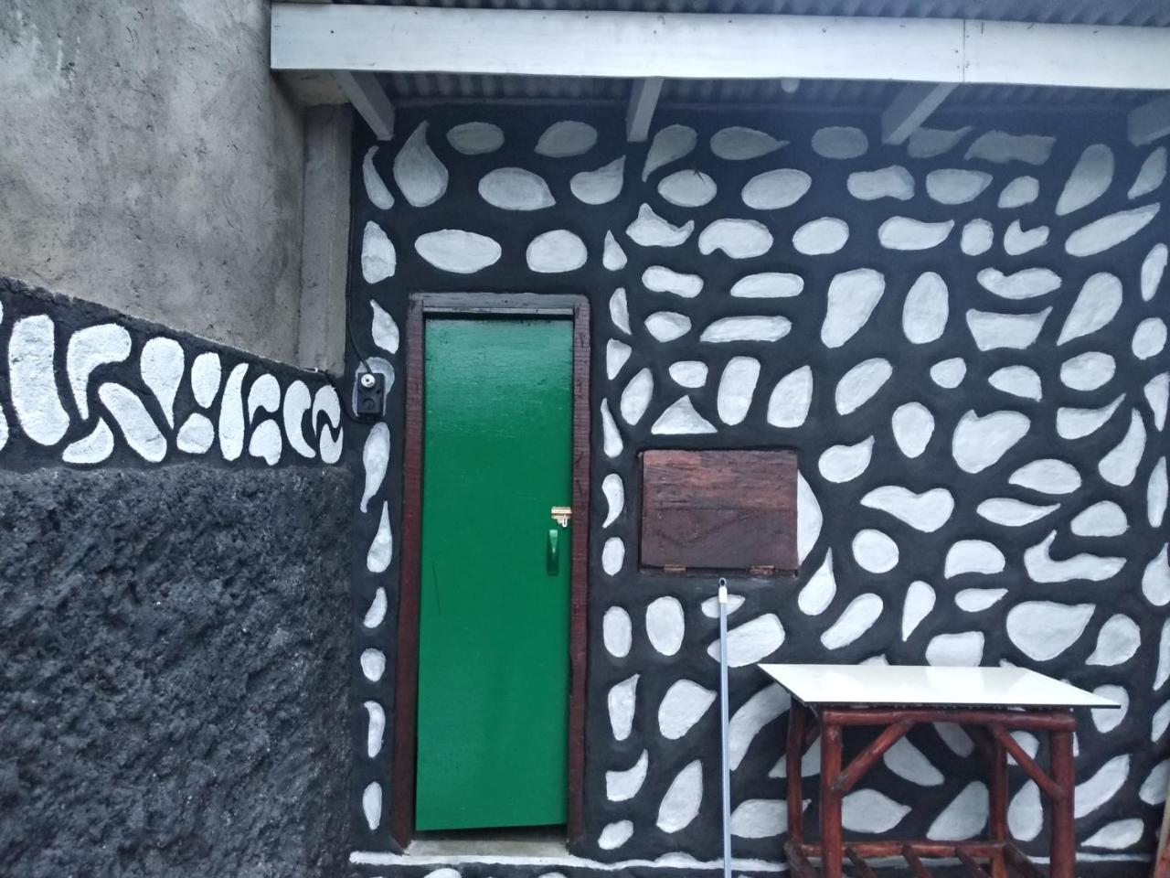 Breeze Hostel Kuta  エクステリア 写真