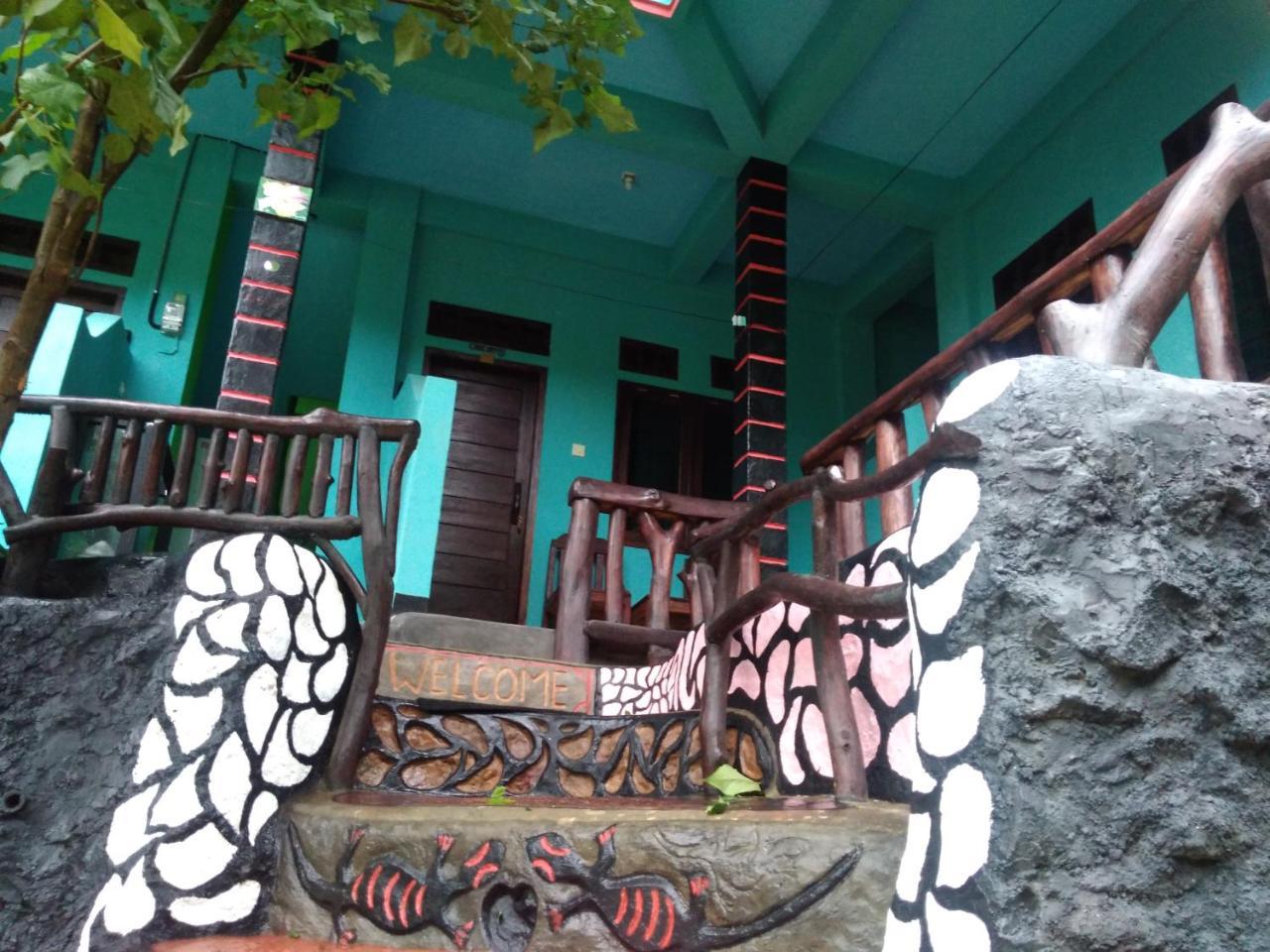 Breeze Hostel Kuta  エクステリア 写真